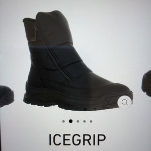 Pajar Canada men’s snow boots